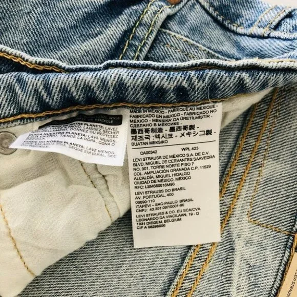 Levi's 512 Slim Taper BNWT Men's Jeans Light Wash Denim Size Waist 36 Length 34. - Picture 8 of 12